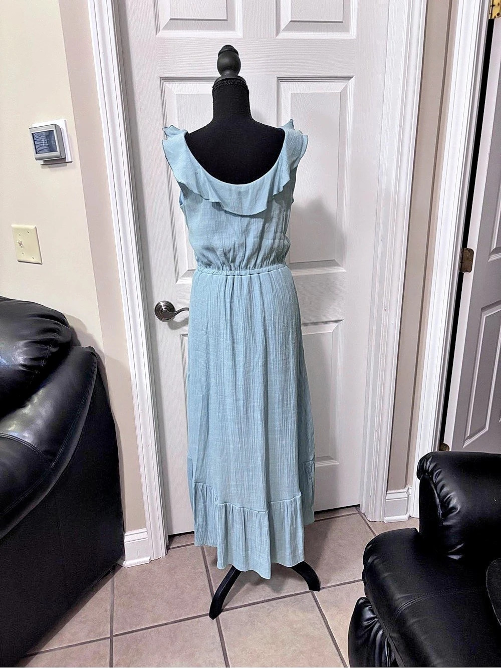 LUXOLOGY Ruffle Button Front High/Low Dress in Blue Size Medium - Picture 7 of 8
